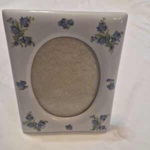 Blue Floral Ceramic Photo Frame - White Vintage